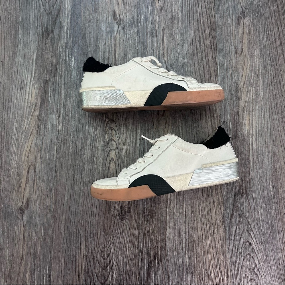 Dolce Vita Womens Zina Plush Sneaker White Black Leather Sz 6
